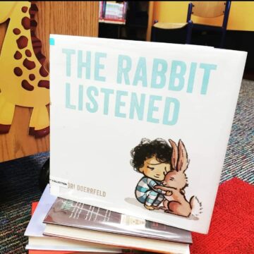 Cover image of The rabbit listened.