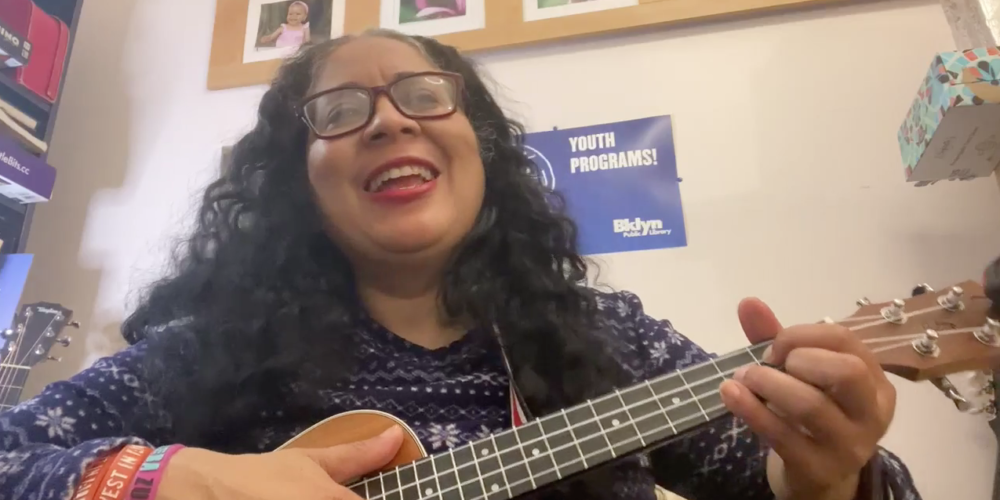 Ms. Juana and ukulele